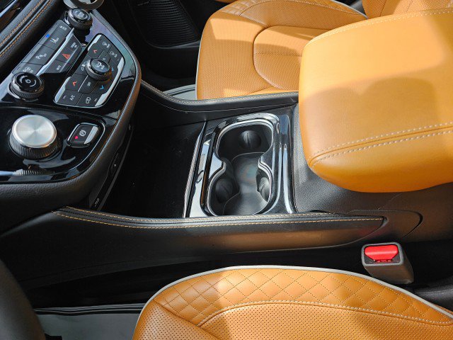 Certified 2023 Chrysler Pacifica Pinnacle FWD image 29