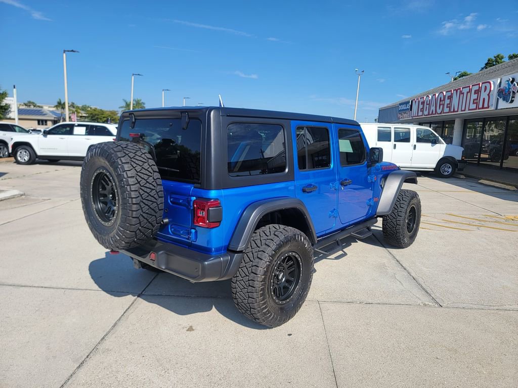 Used 2024 Jeep Wrangler Unlimited Rubicon w/ Technology Group image 5