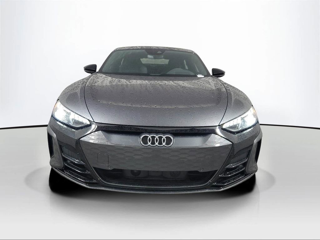 Used 2022 Audi e-tron GT Premium Plus w/ Performance Package image 2
