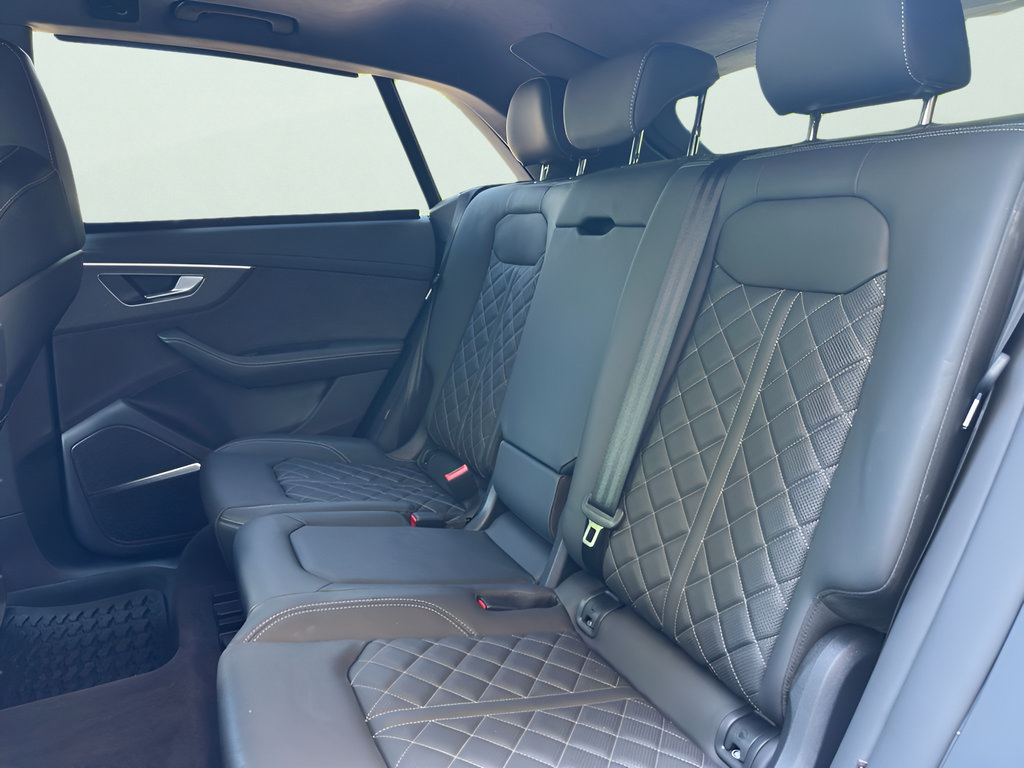 Used 2026 Audi SQ8 Prestige w/ Prestige Package AWD/4WD image 26