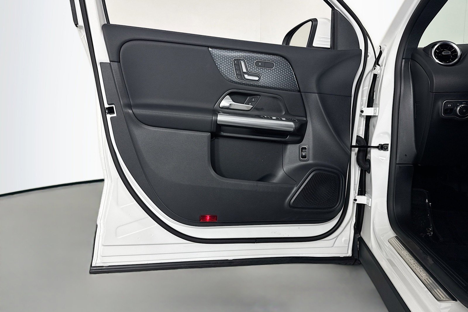 Certified 2026 Mercedes-Benz GLA 250 image 21