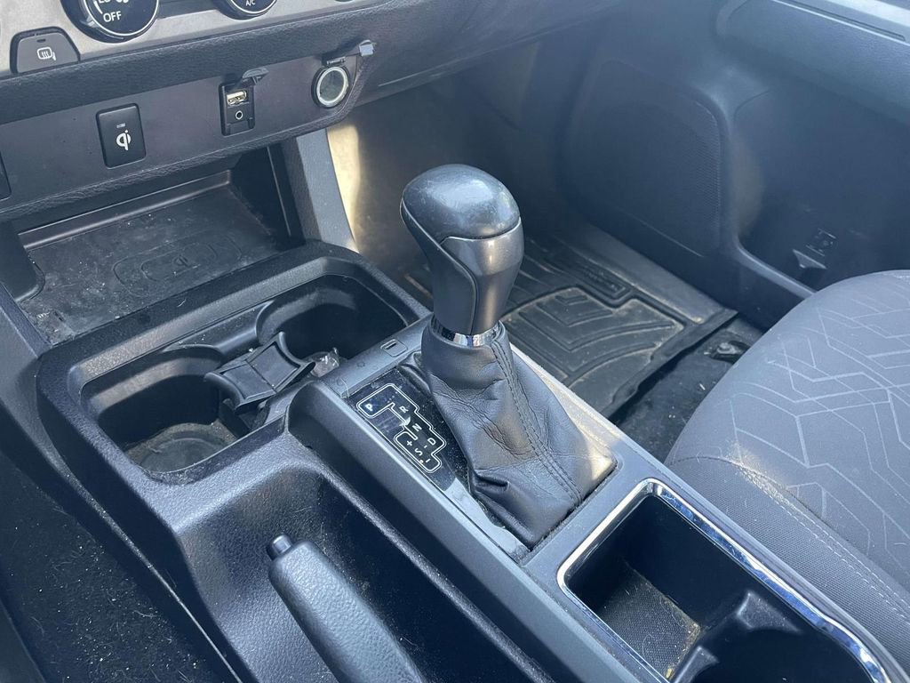 Used 2017 Toyota Tacoma TRD Sport image 42