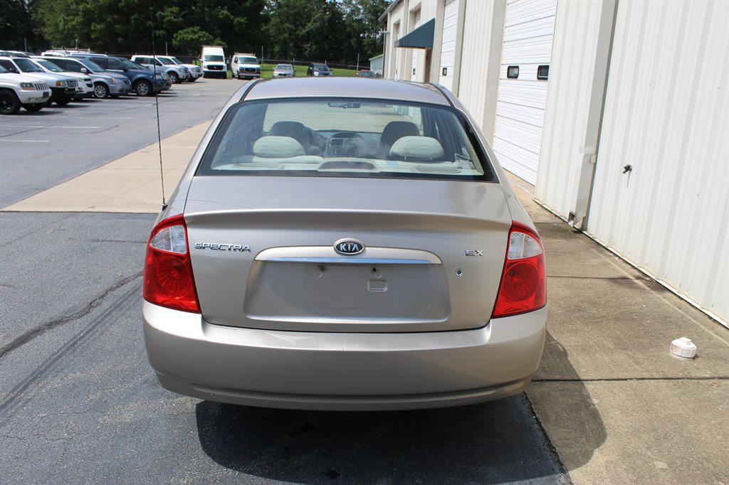 Used 2006 Kia Spectra EX image 14