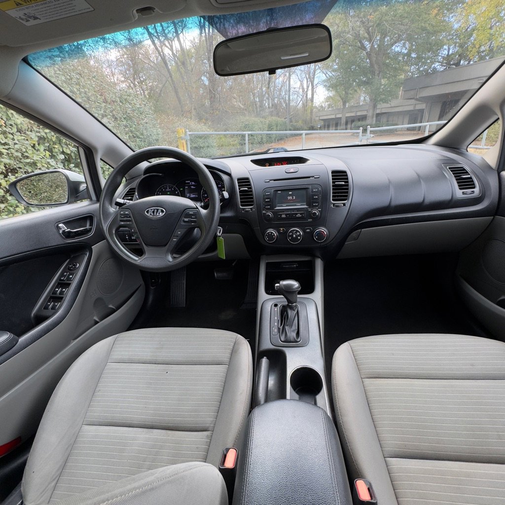 Used 2016 Kia Forte LX w/ LX Popular Plus Package image 18