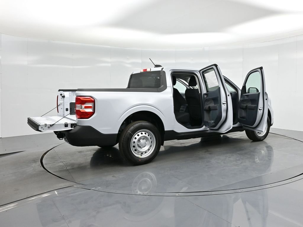 New 2025 Ford Maverick XL image 5