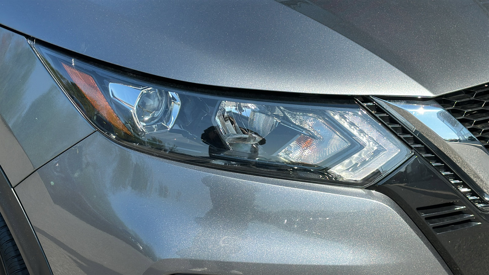 Used 2020 Nissan Rogue Sport S AWD/4WD image 4