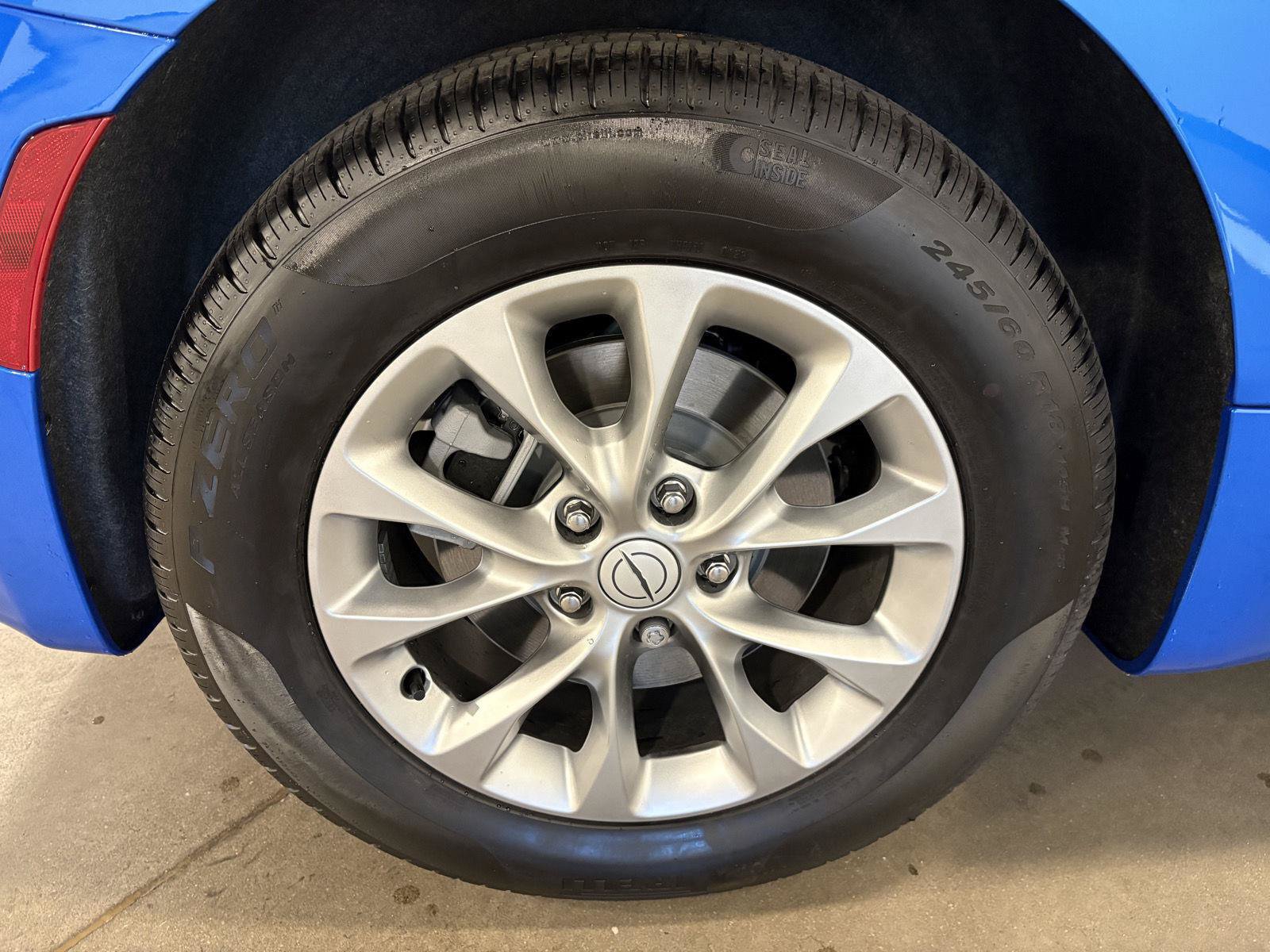 Used 2026 Chrysler Pacifica Limited AWD/4WD image 50