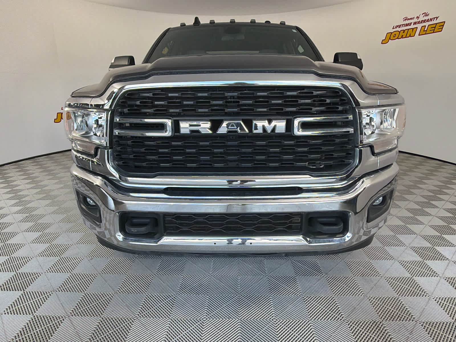 Used 2022 RAM 2500 Big Horn AWD/4WD image 9