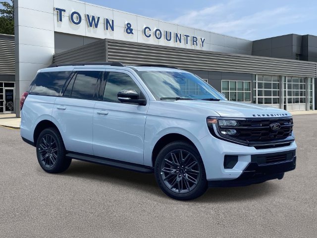 New 2026 Ford Expedition Platinum w/ Stealth Appearance Package AWD/4WD image 1