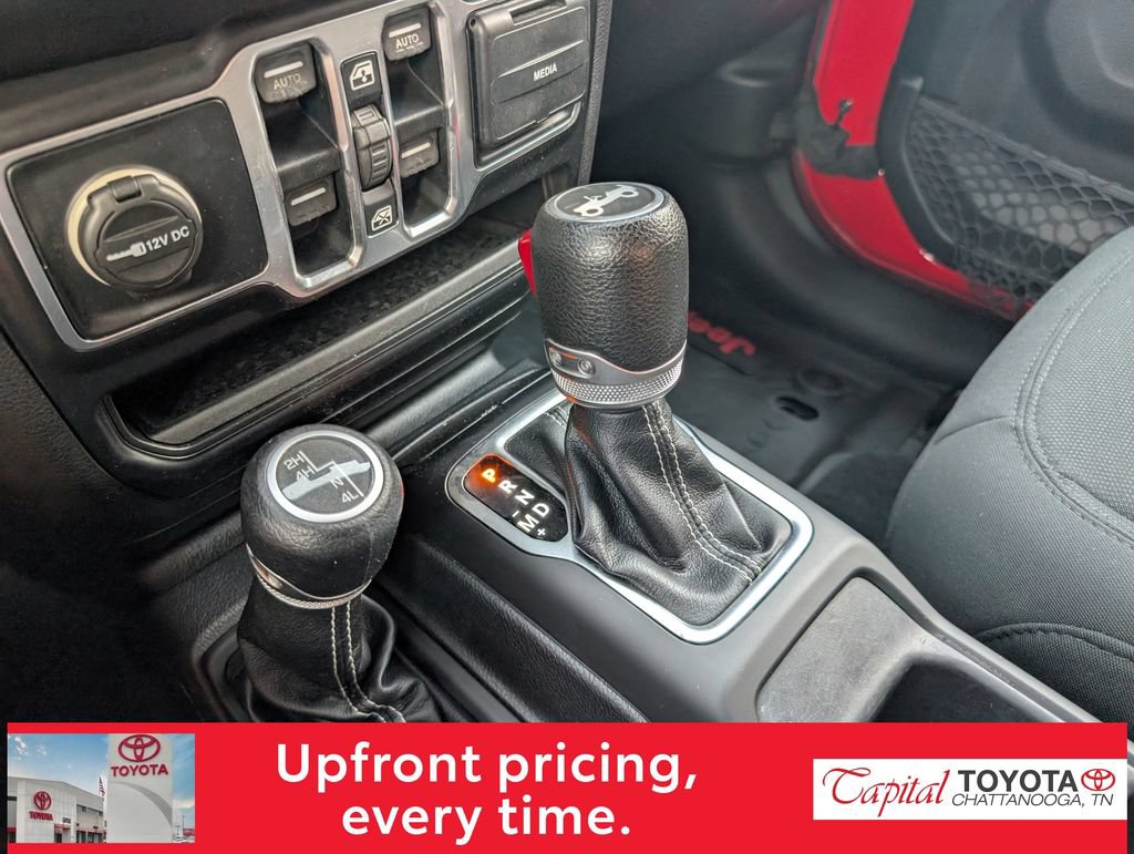 Used 2019 Jeep Wrangler Unlimited Sahara AWD/4WD image 22