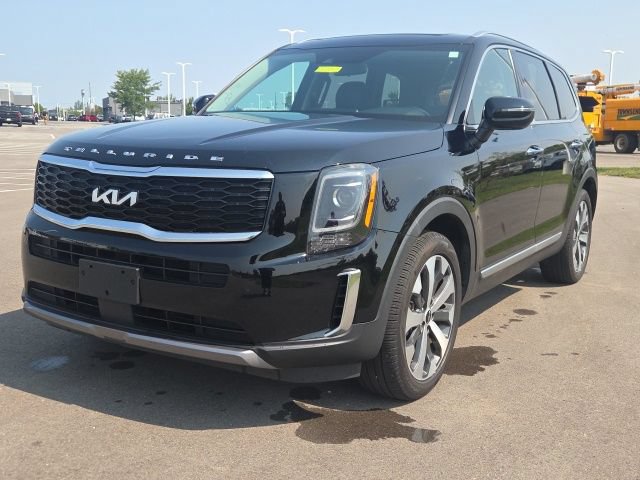 Used 2022 Kia Telluride S AWD/4WD image 2