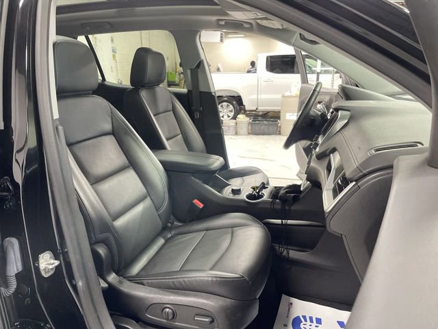 Used 2023 GMC Terrain SLT FWD image 27
