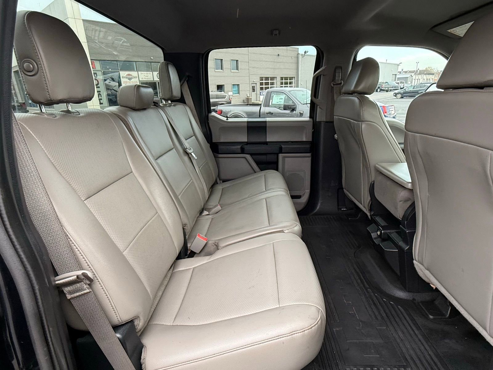 Used 2017 Ford F450 XL w/ Power Equipment Group AWD/4WD image 14