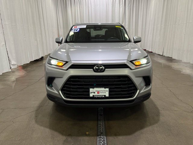 Certified 2024 Toyota Grand Highlander AWD image 10
