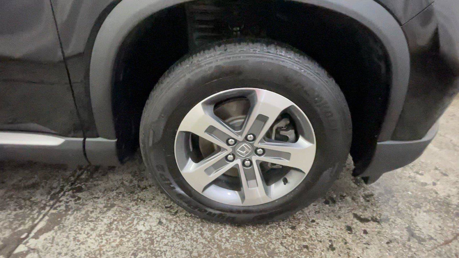 Certified 2025 Honda Pilot EX-L image 18