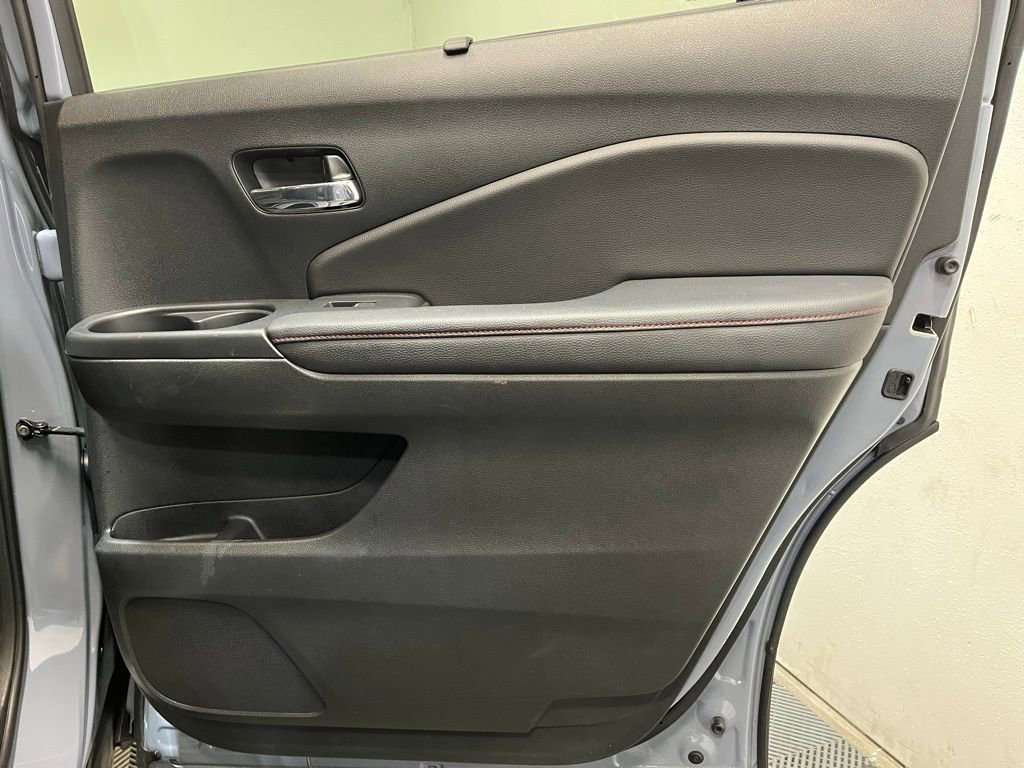 Used 2022 Honda Pilot Black Edition image 18