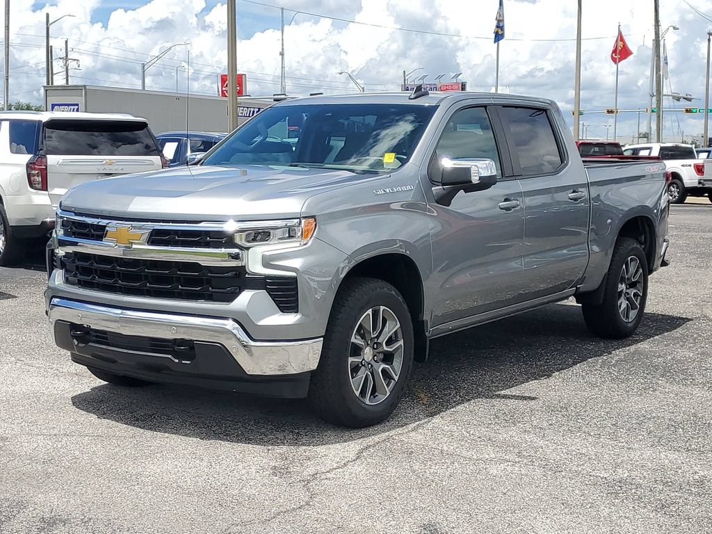 Used 2024 Chevrolet Silverado 1500 LT w/ Safety Package AWD/4WD image 2