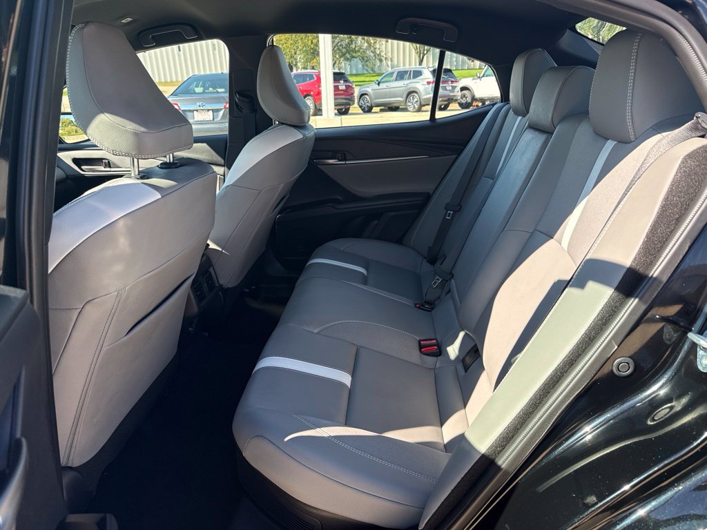 Certified 2025 Toyota Camry SE w/ Convenience Package AWD/4WD image 9
