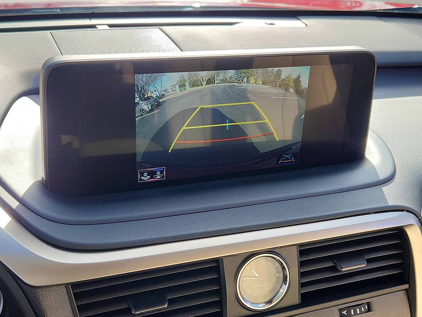 Certified 2022 Lexus RX 450h AWD w/ Premium Package image 20