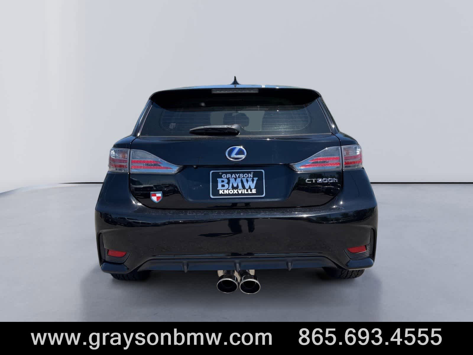 Used 2015 Lexus CT 200h w/ Navigation Package FWD image 4