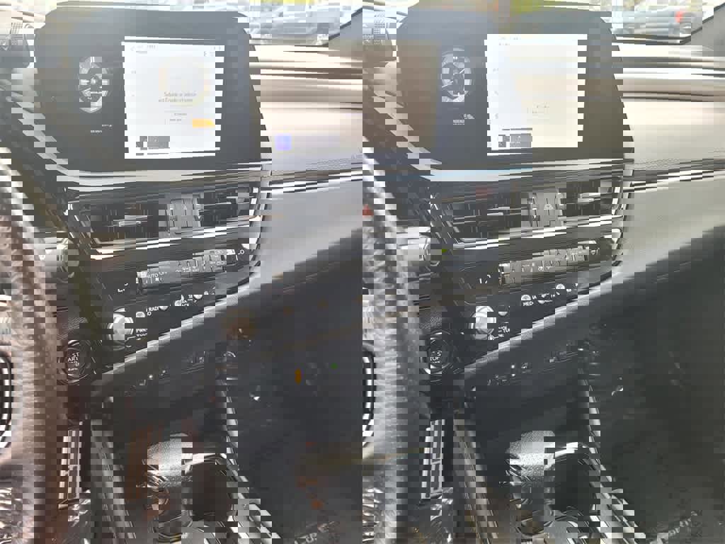 Used 2023 Lexus ES 350 F Sport image 19