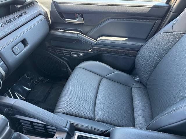 Certified 2024 Toyota Tacoma Limited w/ Limited Package (LT) AWD/4WD image 92