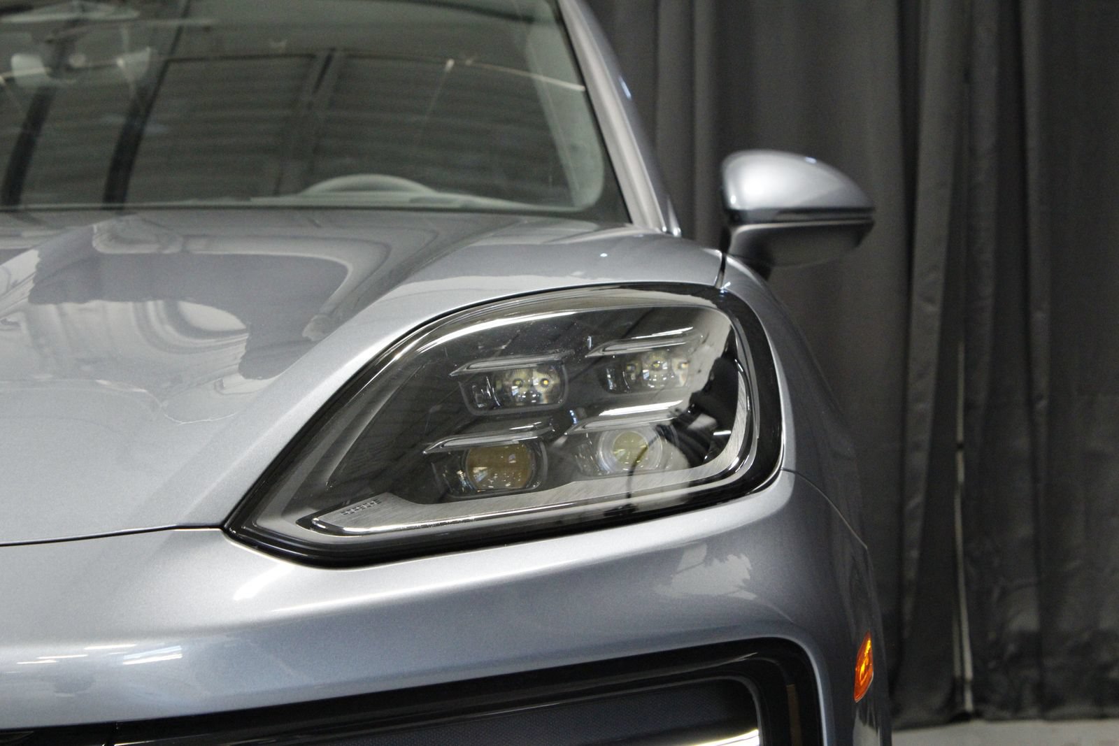 New 2026 Porsche Cayenne Coupe AWD/4WD image 13