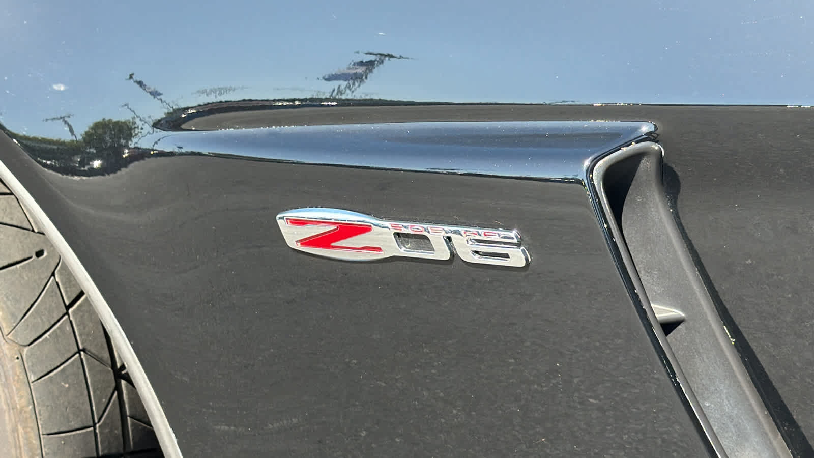 Used 2008 Chevrolet Corvette Z06 w/ Preferred Equipment Group RWD image 18
