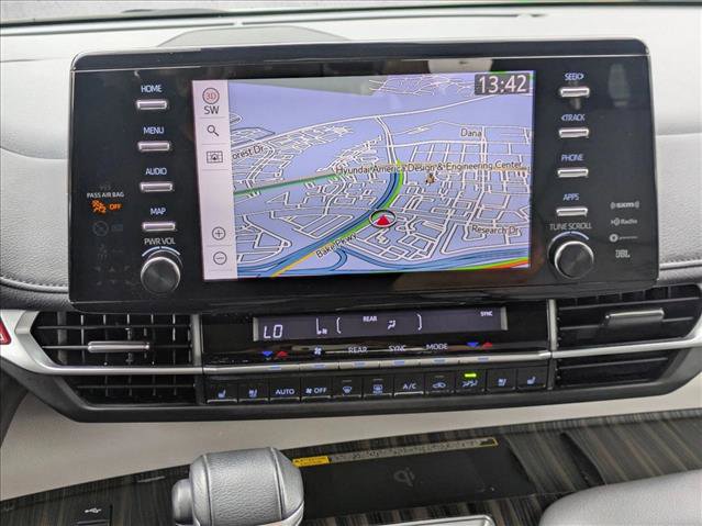 Certified 2022 Toyota Sienna Limited image 14