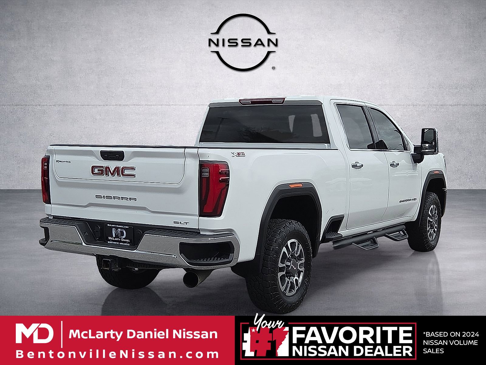 Used 2025 GMC Sierra 2500 SLT AWD/4WD image 5