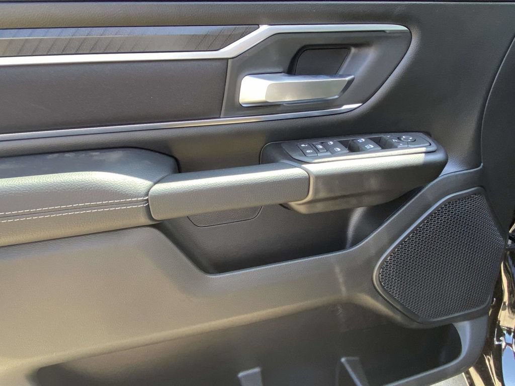 New 2026 RAM 1500 Big Horn AWD/4WD image 14