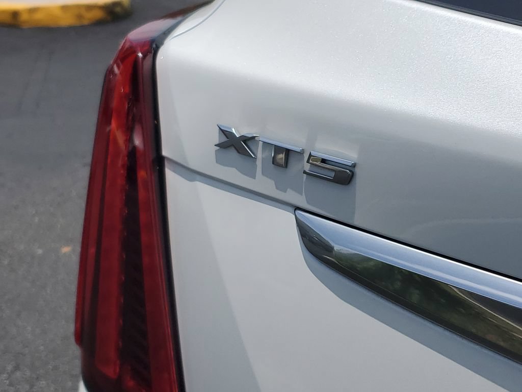 Certified 2023 Cadillac XT5 Premium Luxury FWD image 30