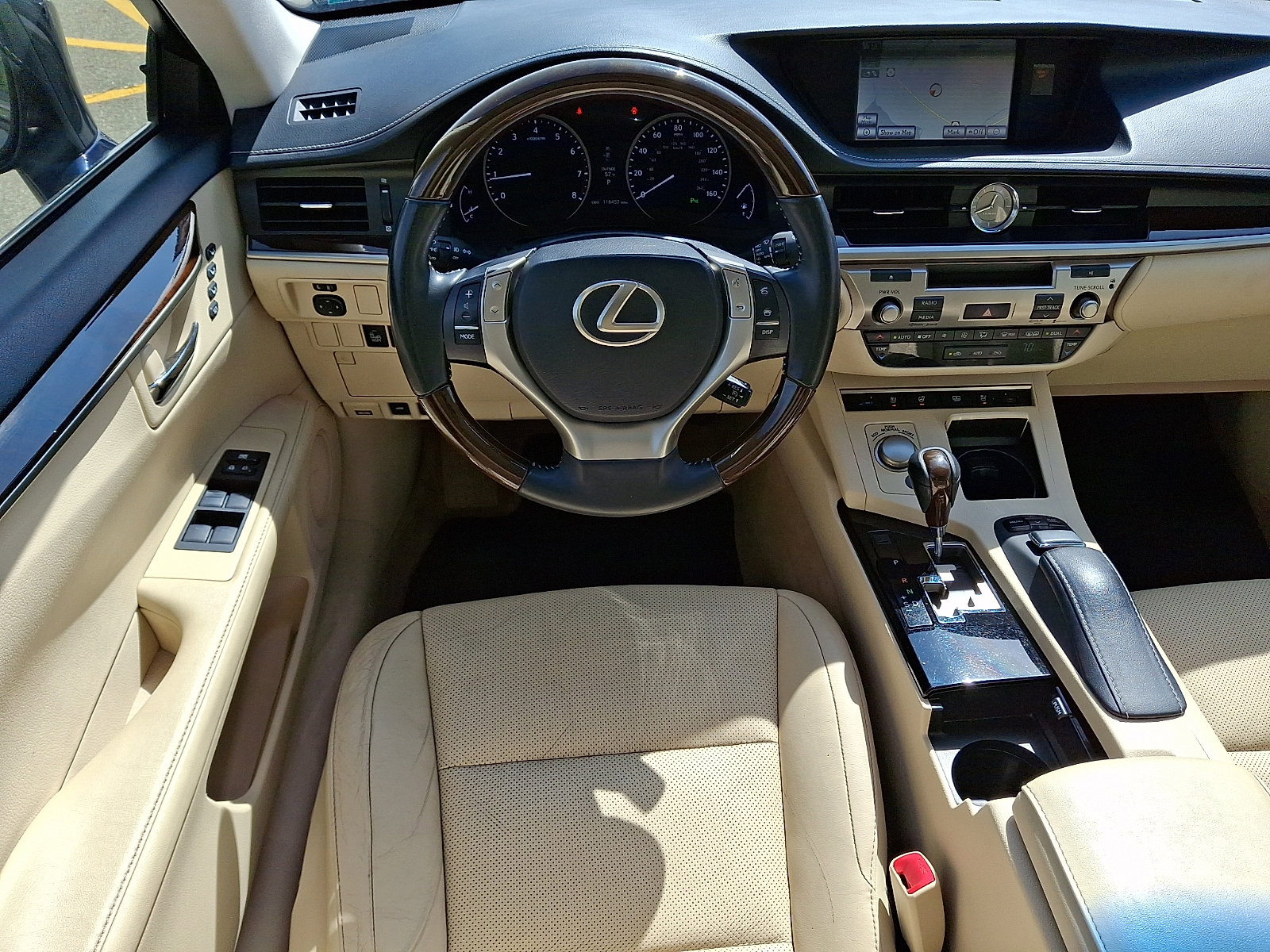 Used 2014 Lexus ES 350 w/ Luxury Package image 11