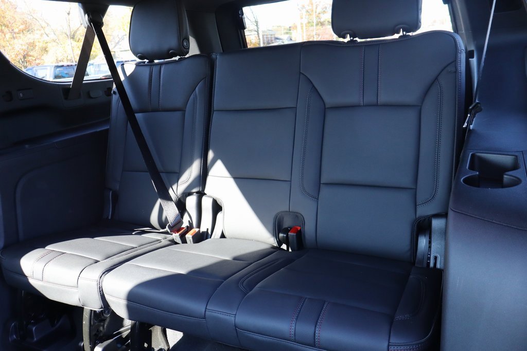 New 2026 Chevrolet Suburban RST image 26