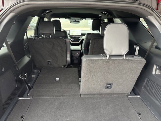 Used 2025 Ford Explorer ST-Line w/ Premium Package image 10