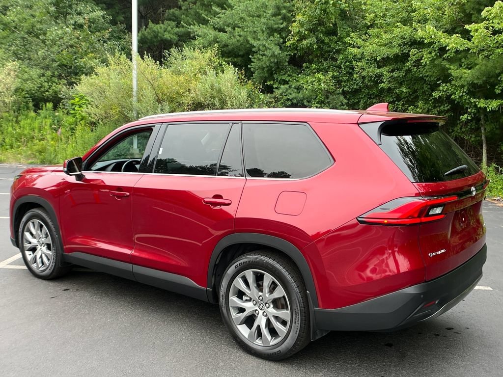 Used 2024 Toyota Grand Highlander AWD Hybrid image 3