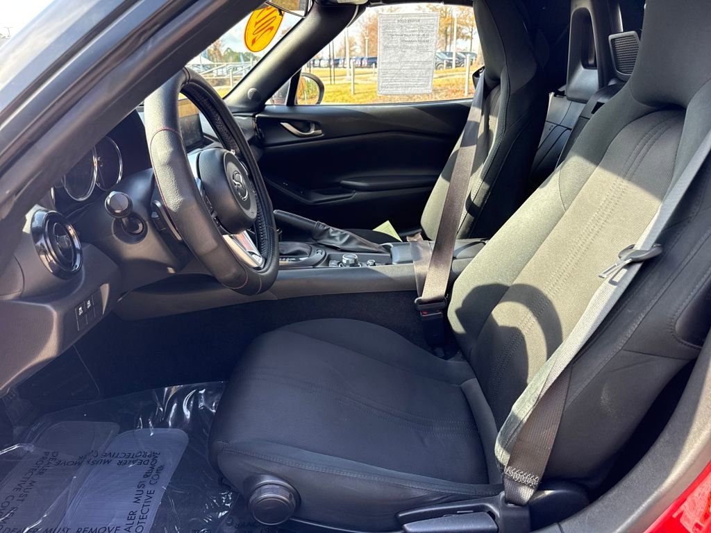 Used 2019 MAZDA MX-5 Miata Sport w/ I-ACTIVSENSE Sport Package image 13