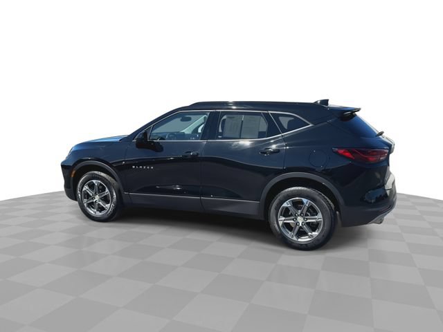 Used 2024 Chevrolet Blazer LT w/ Convenience Package FWD image 6