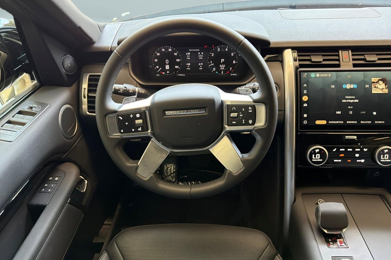 Certified 2025 Land Rover Discovery S AWD/4WD image 4
