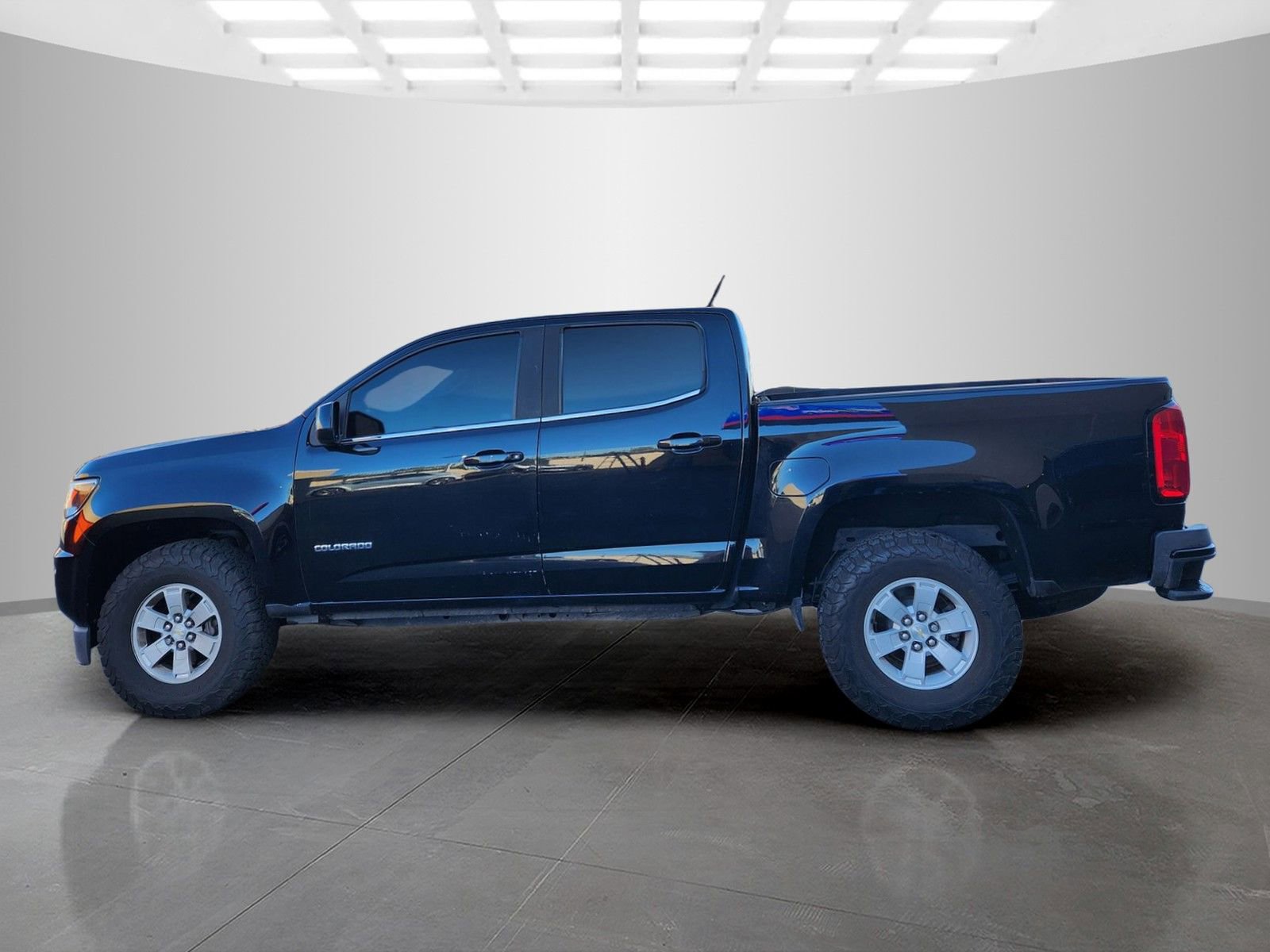 Used 2020 Chevrolet Colorado W/T w/ WT Convenience Package image 4