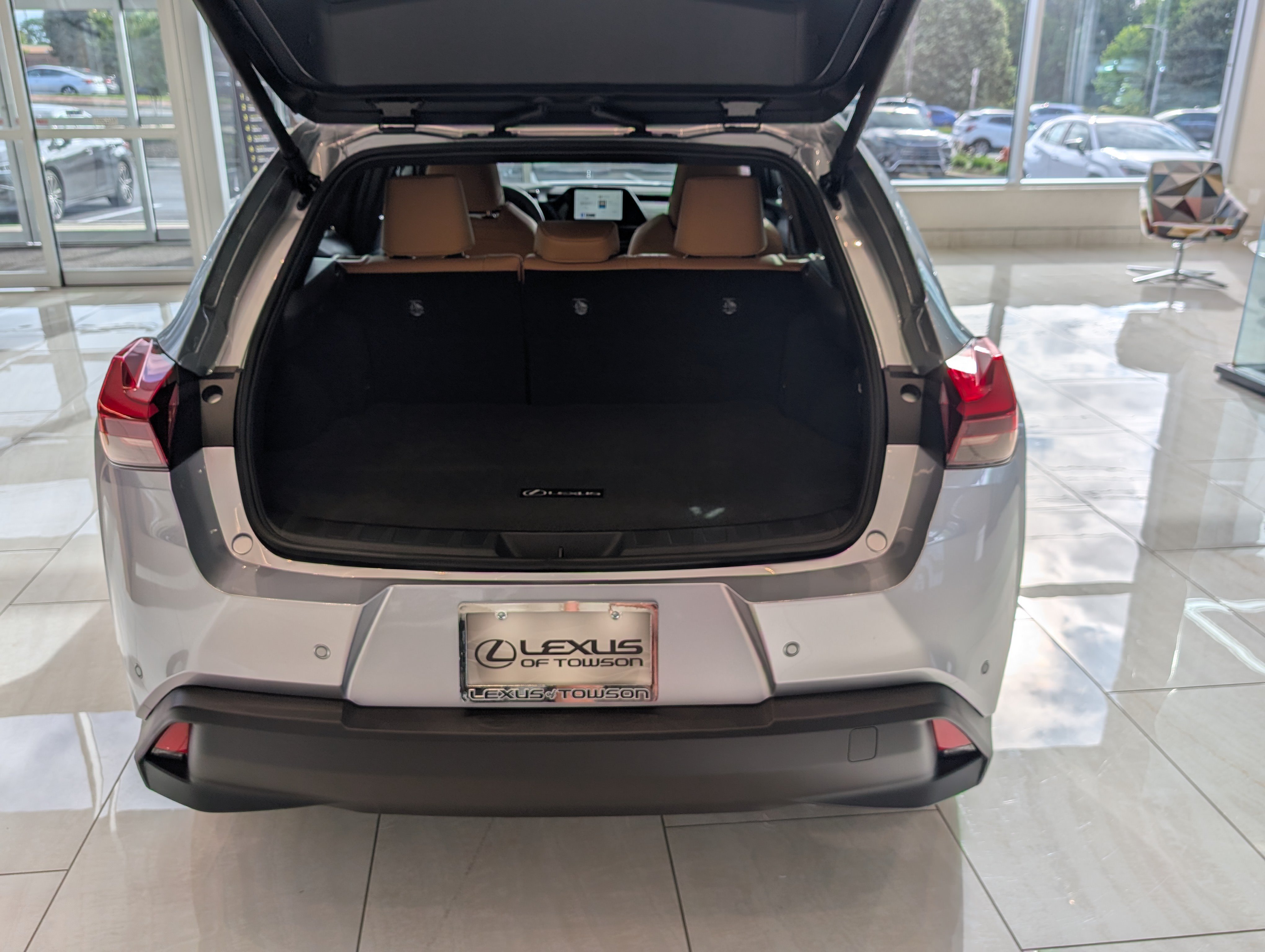 New 2026 Lexus UX 300h AWD image 9