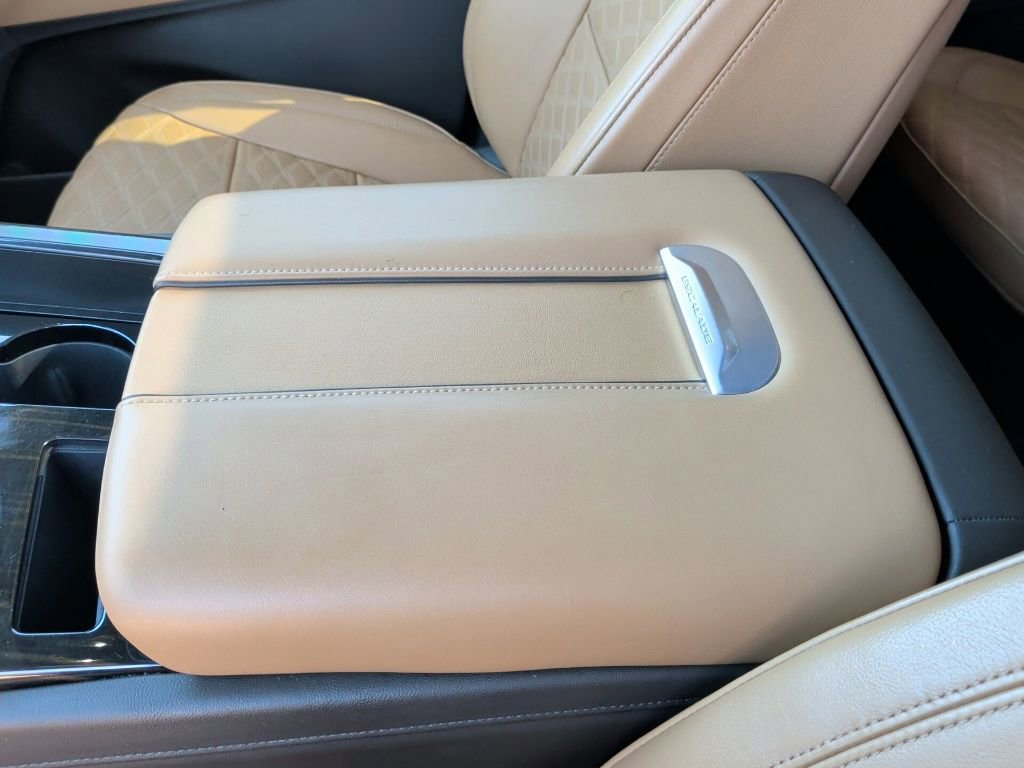 Used 2023 Cadillac Escalade Premium Luxury w/ LPO, Radiant Package image 31