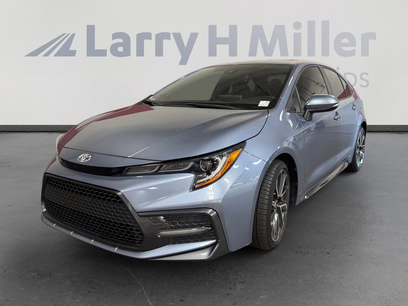 Used 2022 Toyota Corolla SE w/ SE Premium Package