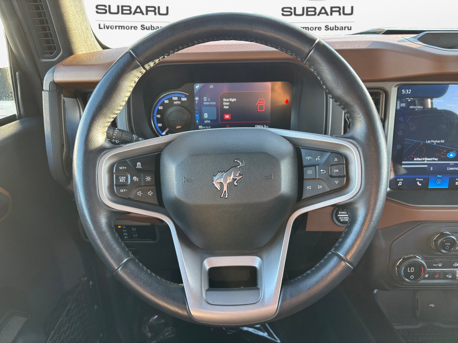 Used 2024 Ford Bronco Outer Banks w/ Sasquatch Package AWD/4WD image 14