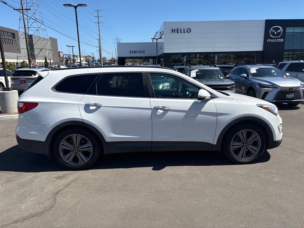 Used 2015 Hyundai Santa Fe Limited w/ Option Group 04 FWD image 6