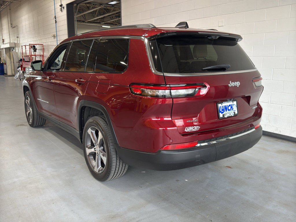 Used 2023 Jeep Grand Cherokee L Limited w/ Luxury Tech Group II AWD/4WD image 3