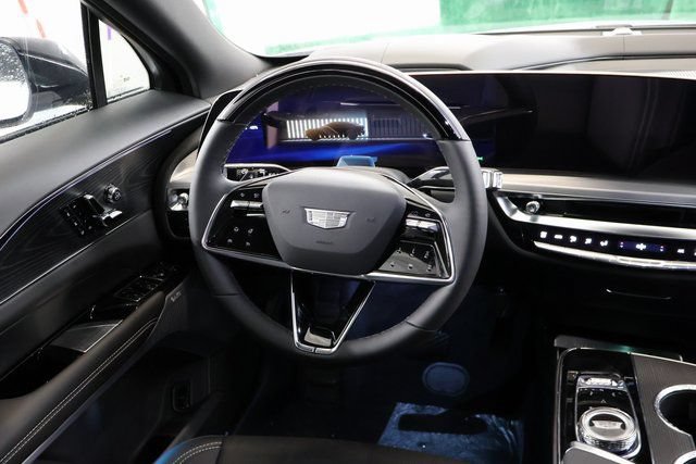 New 2026 Cadillac Lyriq Signature Luxury AWD/4WD image 14