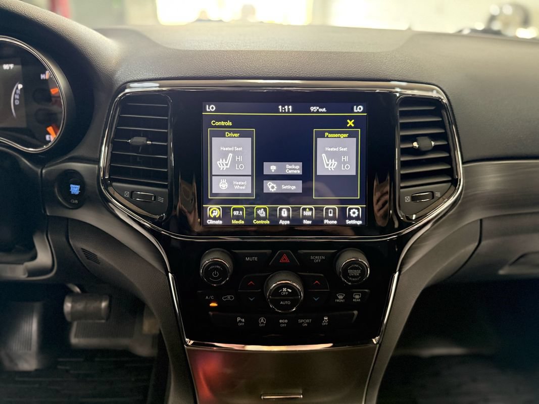 Used 2021 Jeep Grand Cherokee Altitude AWD/4WD image 23