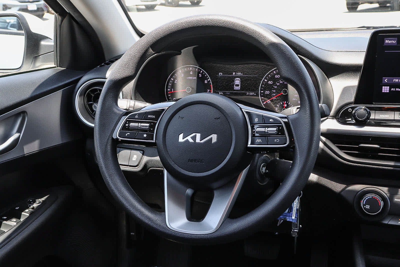 Used 2023 Kia Forte LXS w/ LXS Technology Package FWD image 21