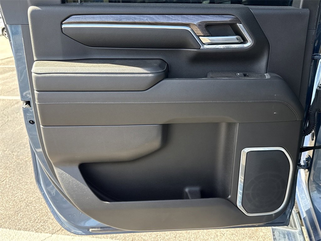 Used 2024 Chevrolet Silverado 2500 LTZ w/ LTZ Texas Edition image 23